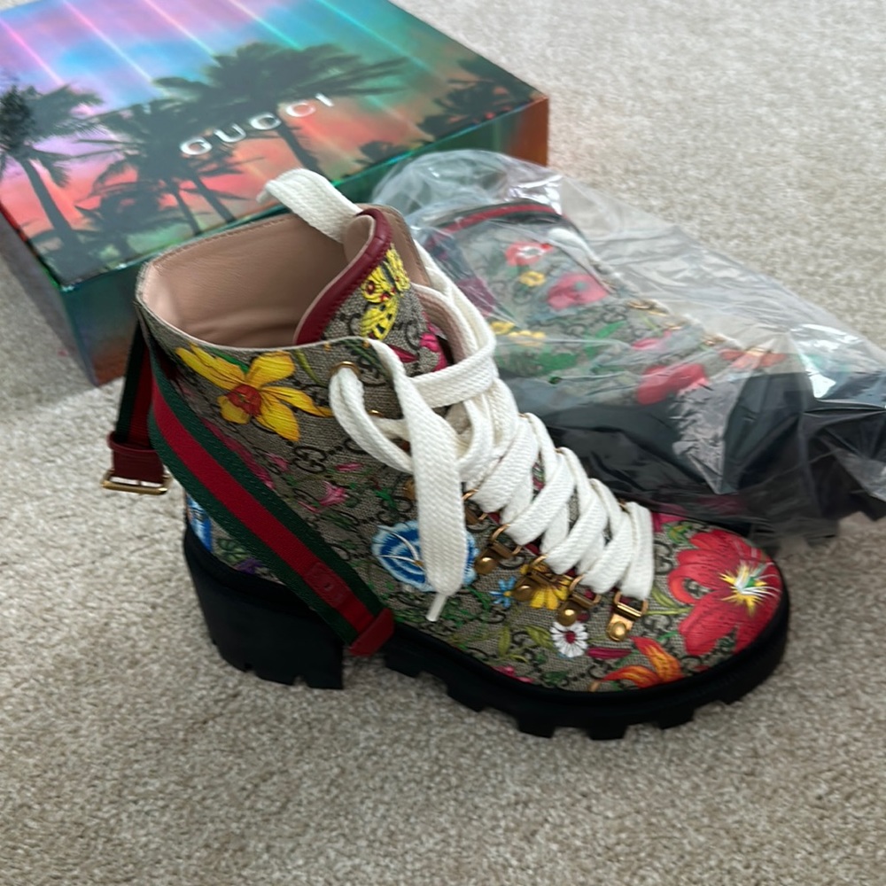 Gucci flora boots